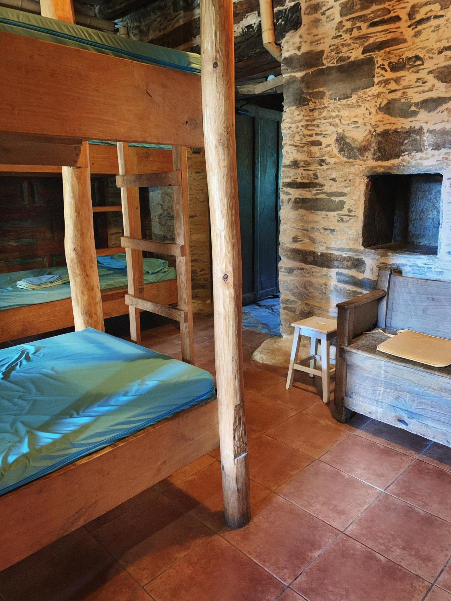 Albergue Eco El Beso - Vegano Triacastela Εξωτερικό φωτογραφία